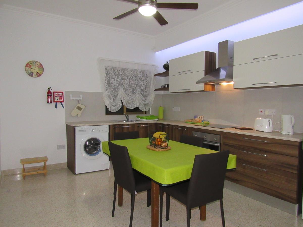 Central Studio Apartment Santa Vennera Exterior foto